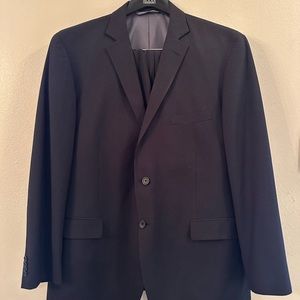 Black Pin Stripe Perry Ellis Suit 46R/39